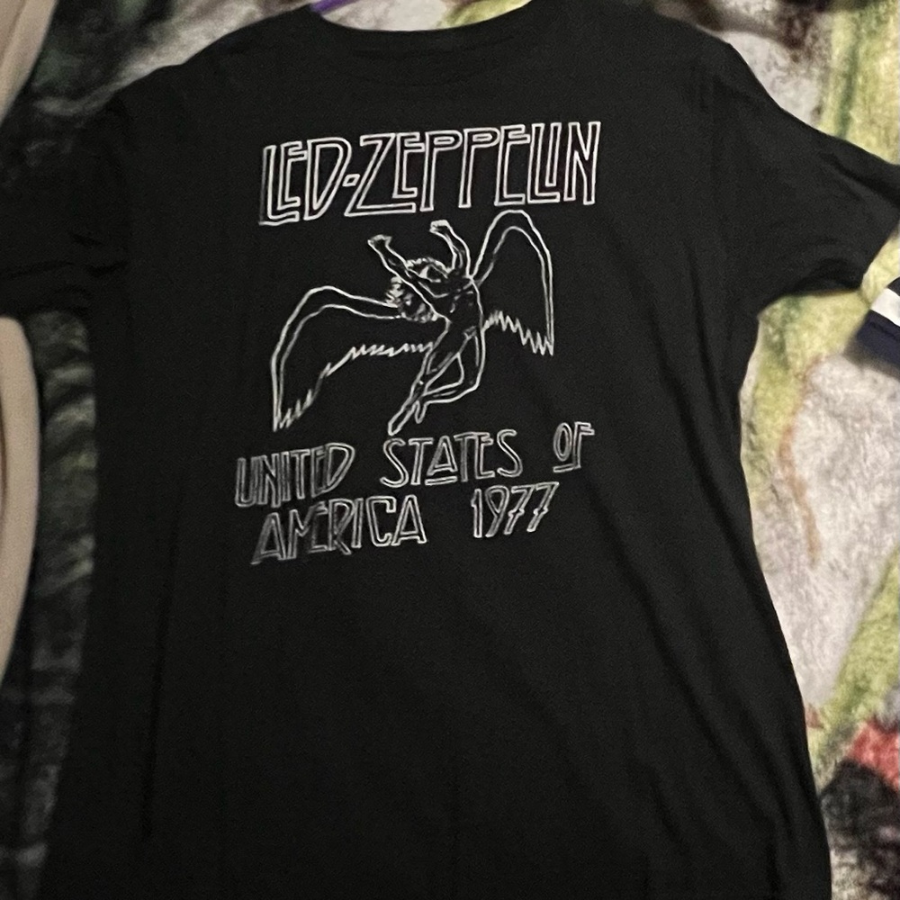 Rue 21 shirt